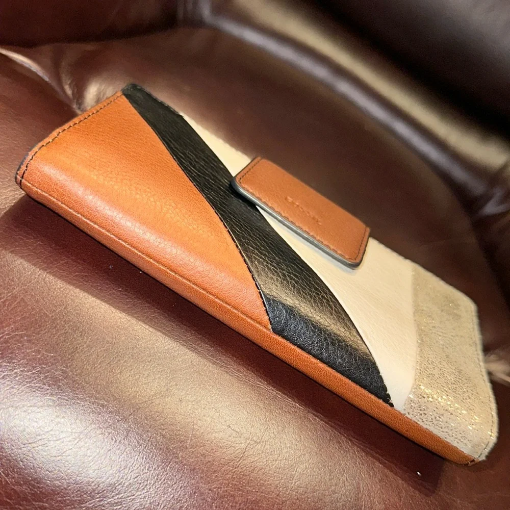 Fossil Madison Leather Wallet - Picture 8 of 16